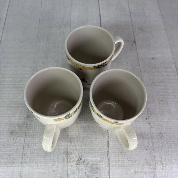 Thomson Pottery BIRDHOUSE 39146 Birds Vines Hearts 12oz 4" Tall Mug Cup Set 3 - Picture 7 of 16